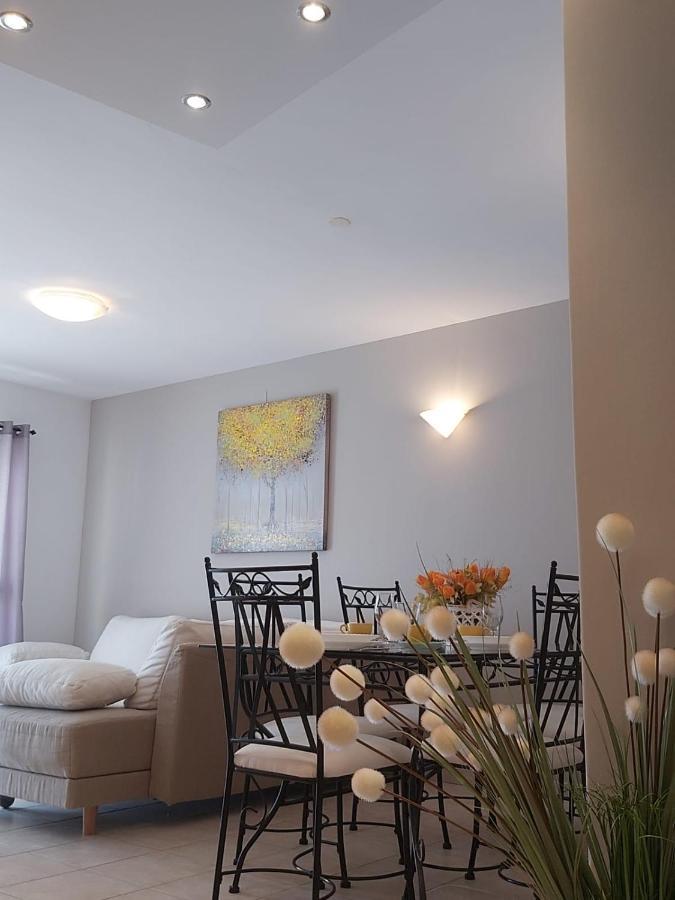 Villa Seaview With Pool - Apartment Yellow トロギール エクステリア 写真