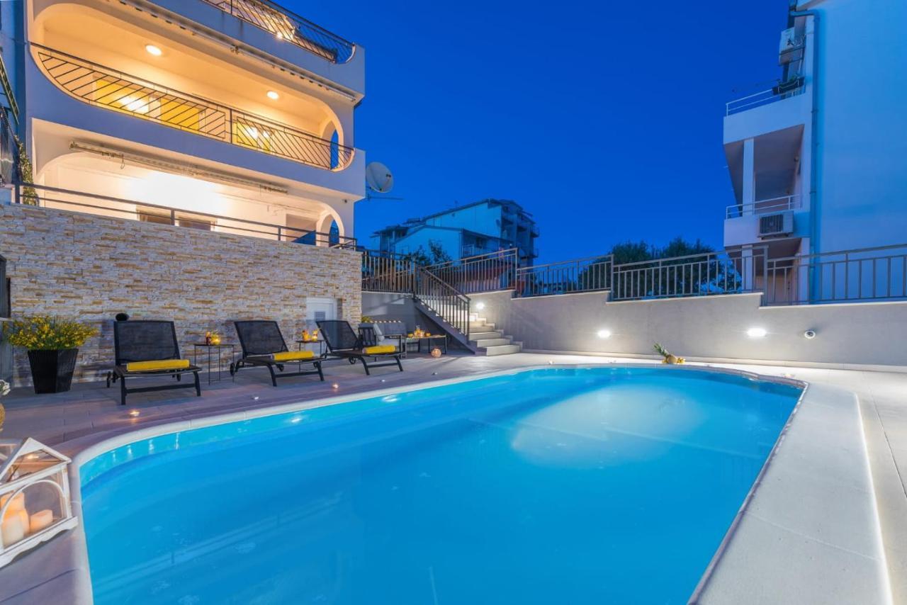 Villa Seaview With Pool - Apartment Yellow トロギール エクステリア 写真
